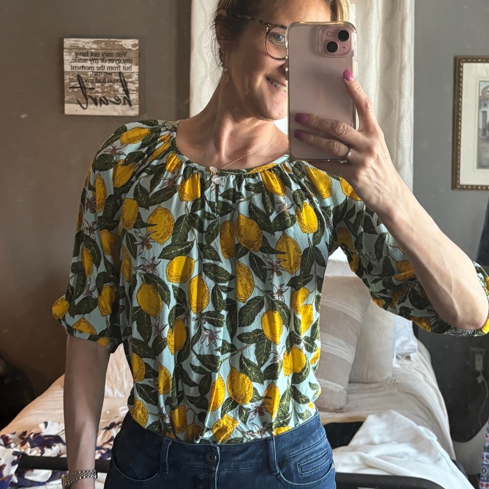 Cotton blue, green and yellow top with lemons on it.